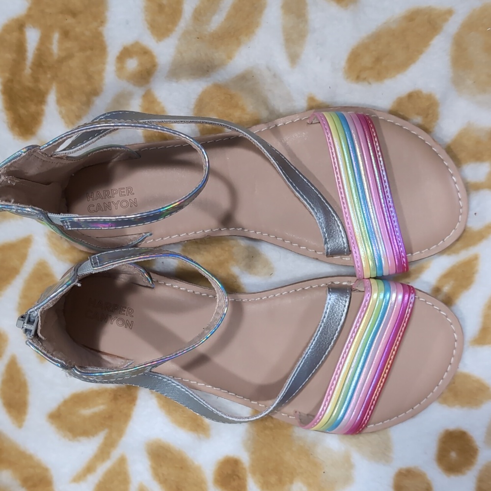 Harper Canyon Kids Rainbow Metallic Sandals Size 3 - Picture 2 of 3